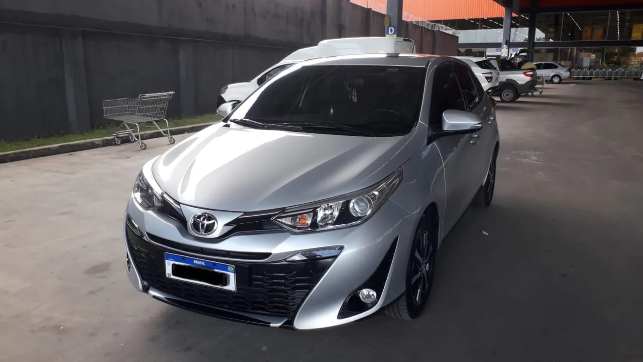 Toyota Yaris XLS 1.5 Automatico c/ Teto solar