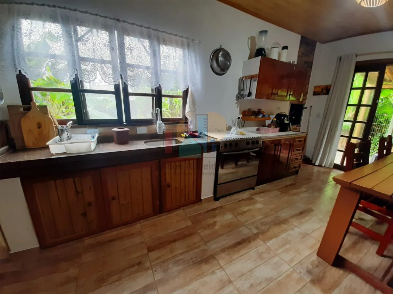 Casa para Locação em Barra Velha, QUINTA DOS AÇORIANOS, 2 dormitórios, 2 banheiros, 1 vaga