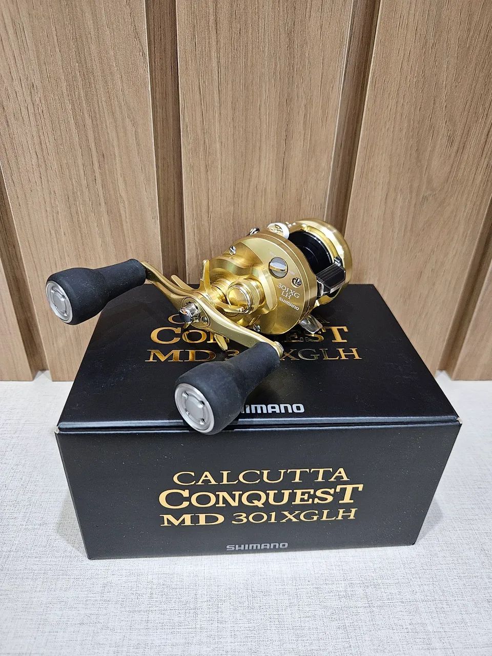 Carretilha Shimano Calcutta Conquest MD 301XGLH 