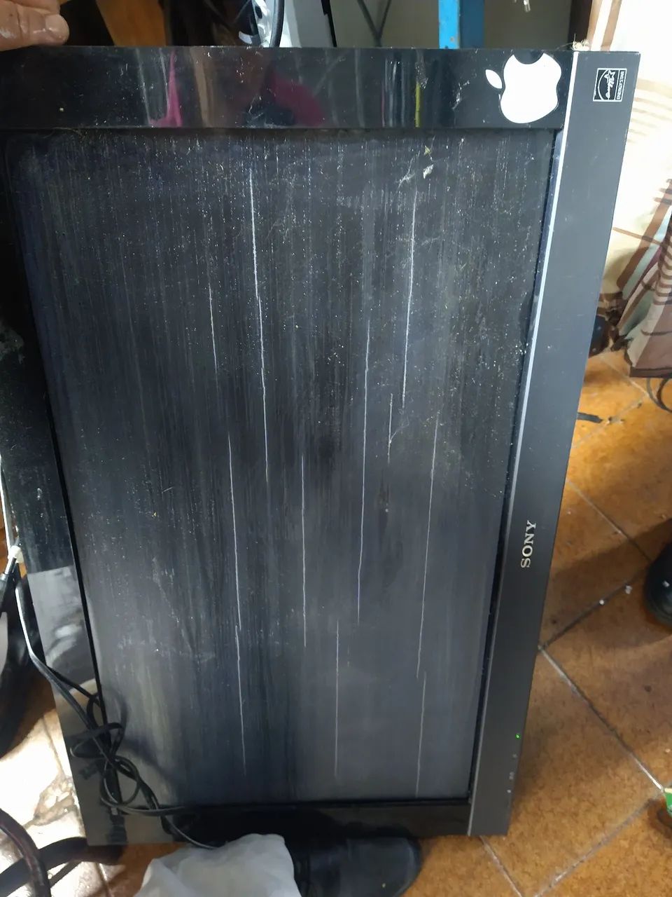 TV Sony Bravia de 32 polegadas, com tela quebrada KDL32EX301 - Foto 2