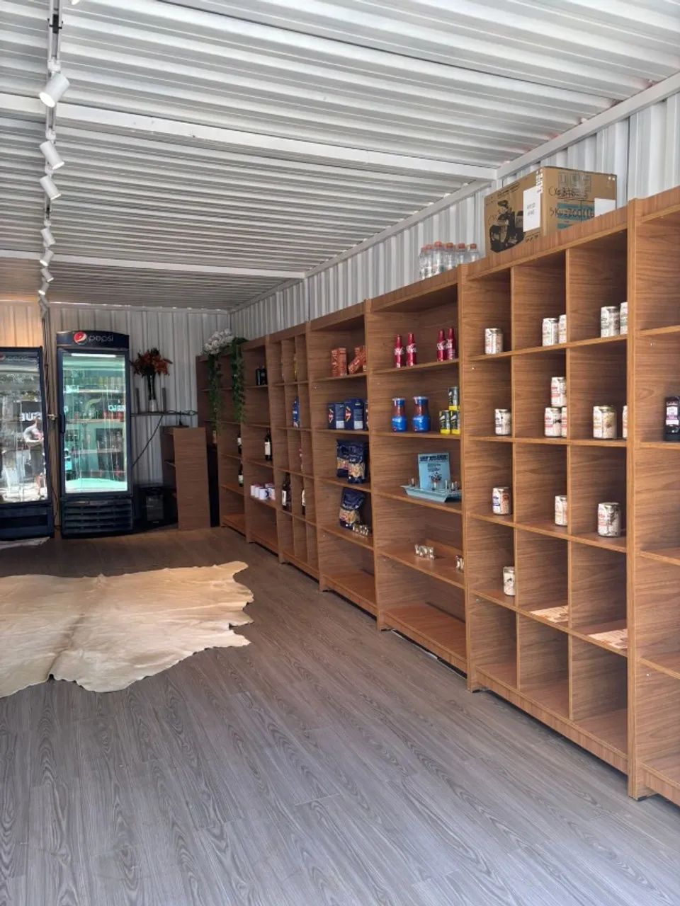 CONTAINER FIXO 4X8 CLIMATIZADO COM PORTA DE VIDRO E TELHADO SANDUICHE  - Foto 3