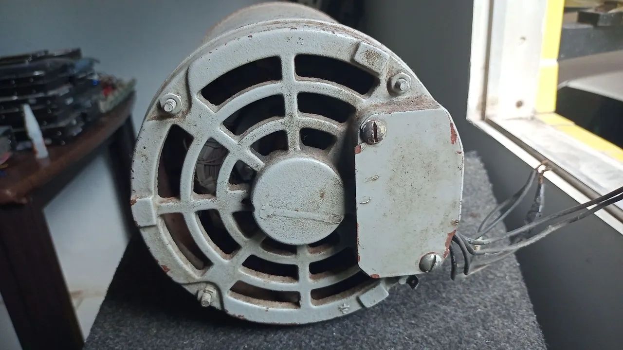 Motor WEG trifásico 2cv 220/380V - Foto 4