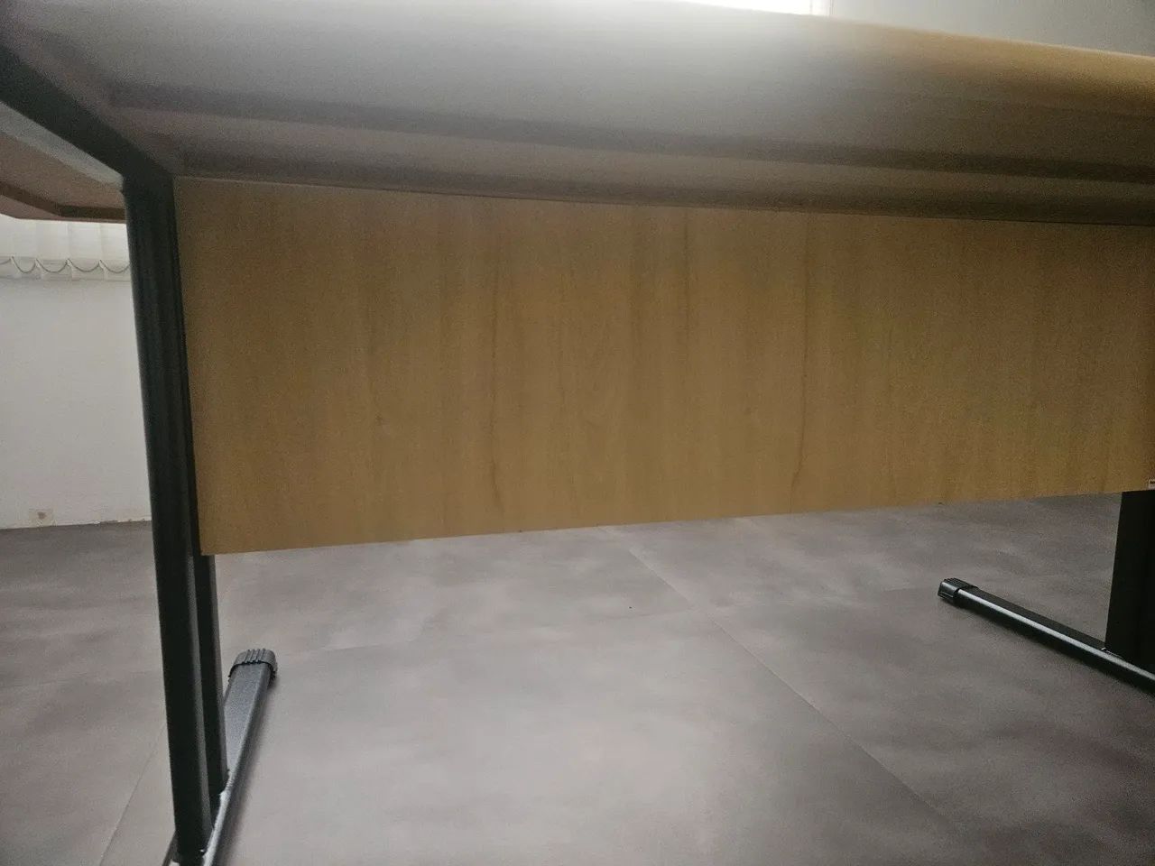 Mesa para reuniões retangular grande. - Foto 5