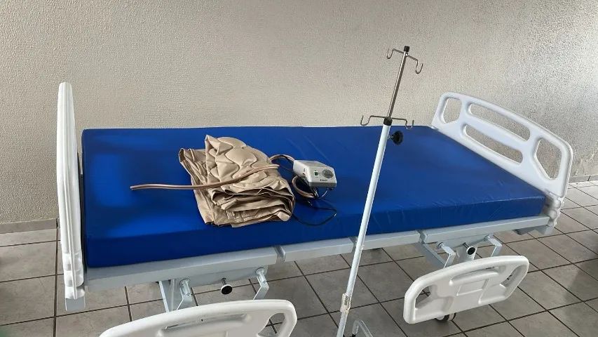 Vende-se Cama Hospital Motorizada