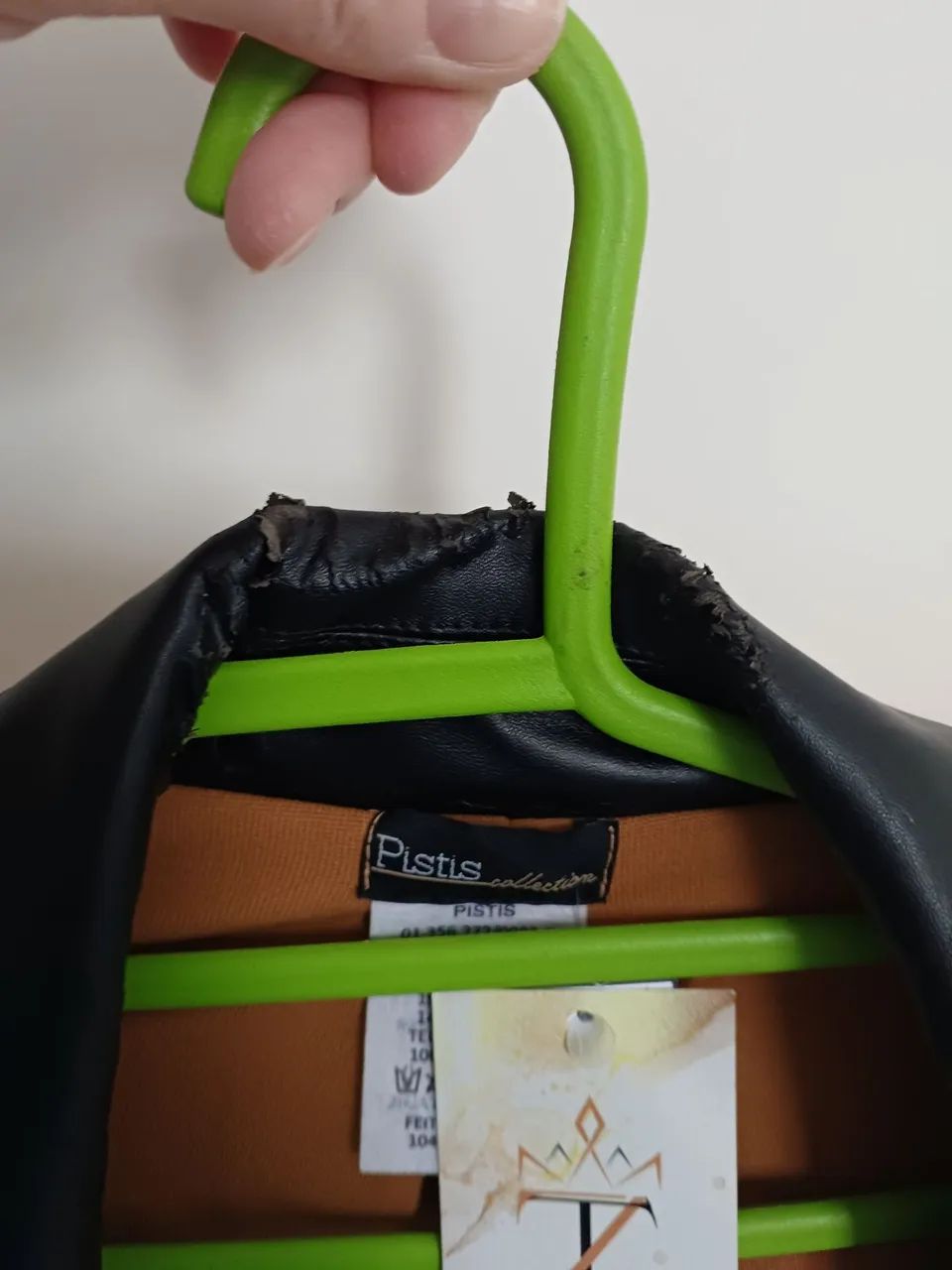 À venda blazer nunca usado - Foto 2