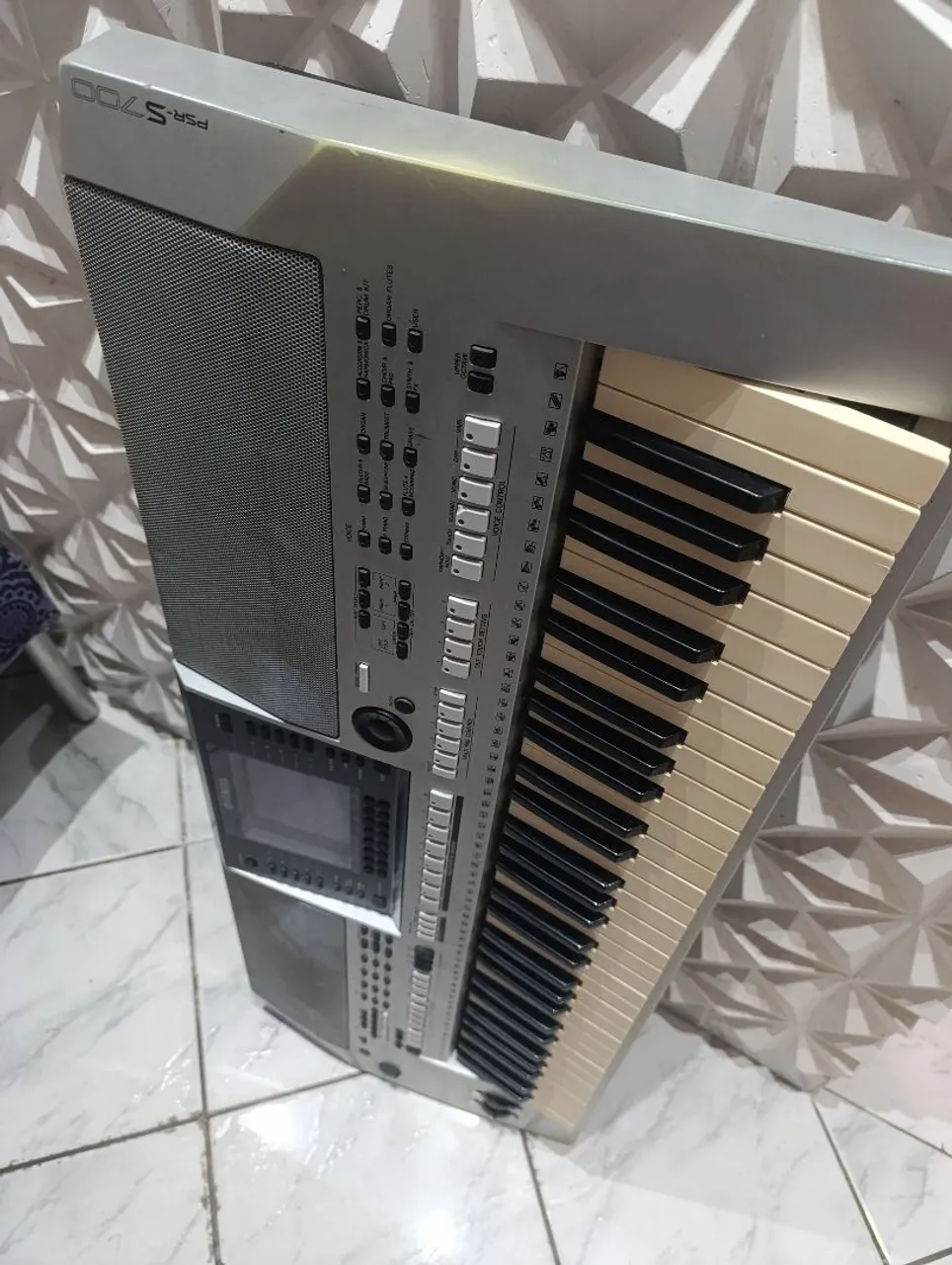 ヤマハ | PSR-S700 - ポータブルキーボード - 概要