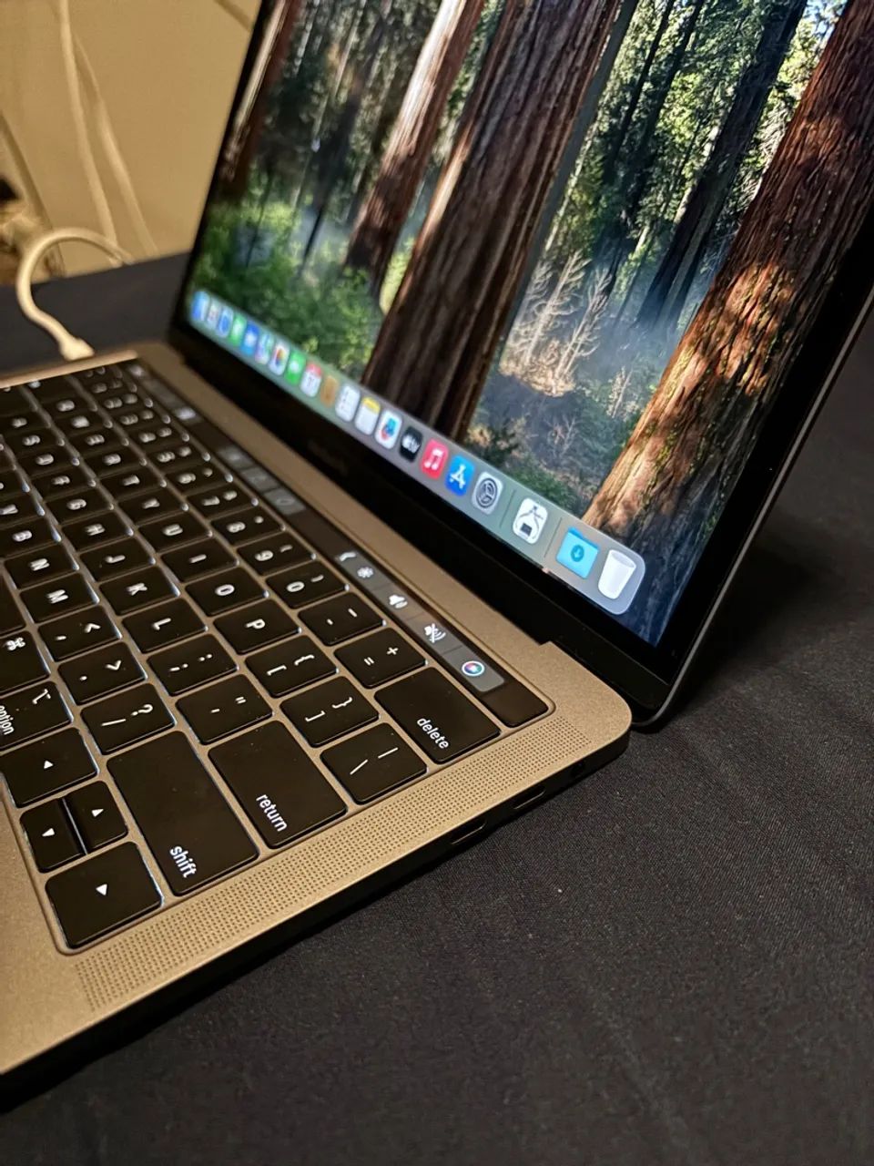 macbook pro 2019 i5