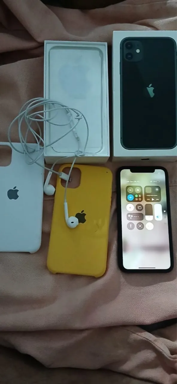 iPhone 11 
