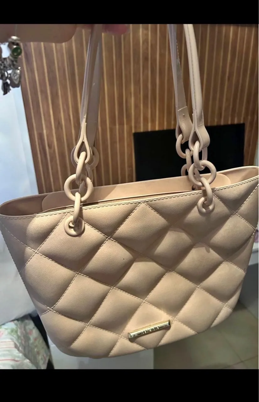 Bolsa de Ombro Matelassê Clássica