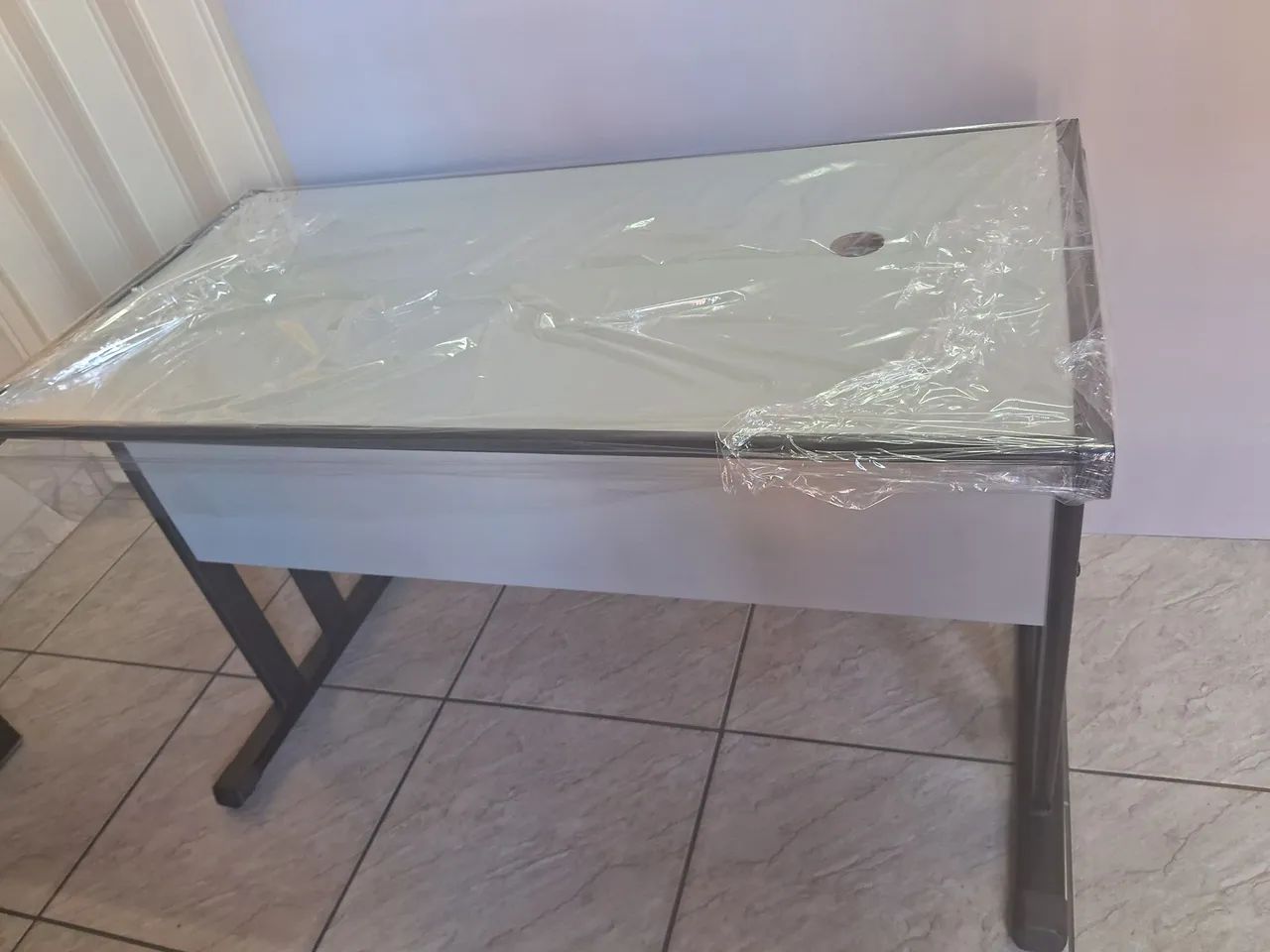 Mesa de escritório - Pouco usada - NOVINHA  - Foto 5