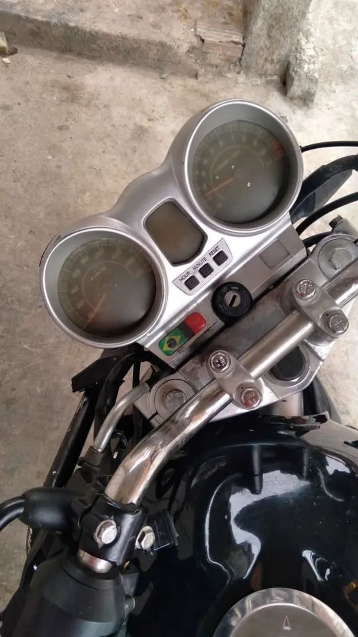 Cbx 250 Twister 2006 Troco por carro do meu interesse  - Foto 3