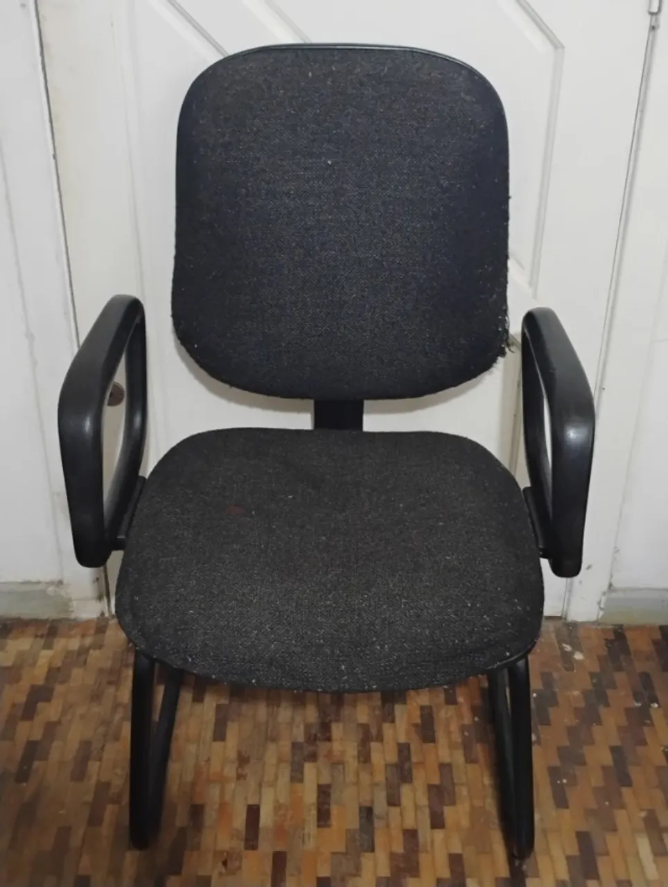 Cadeira (Escritório) sem rodinhas