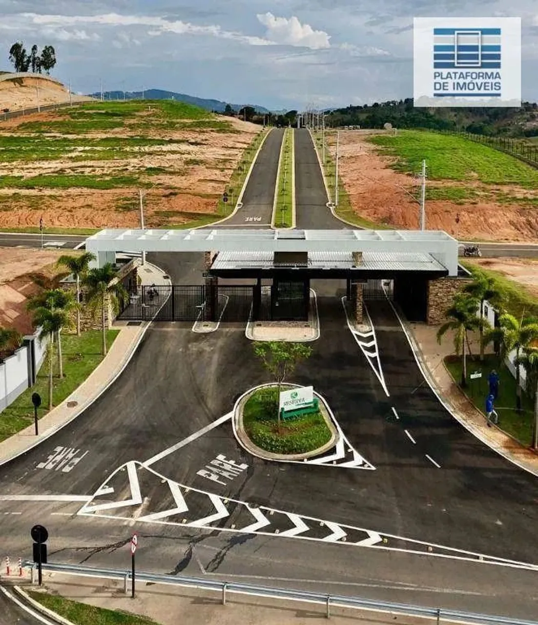 Lotes à venda a partir de 416,00m2 e investimento a partir de R$ 228.800,00 - Condomínio R