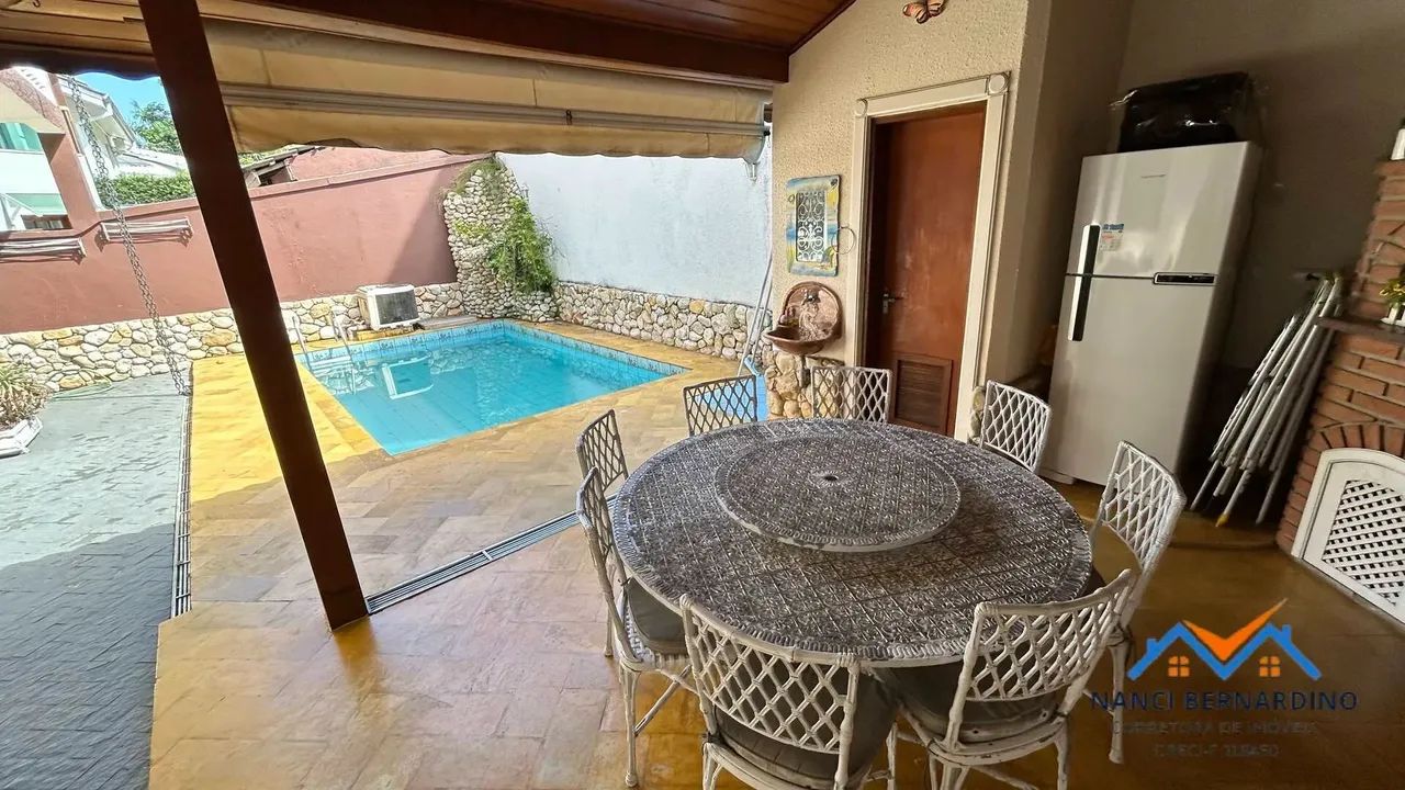 Casa com Piscina em Cond. Fechado de Arujá a venda ! Confira ! - Foto 7