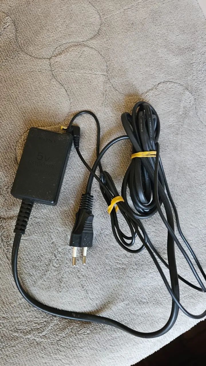 PSP 1000 + 6 Jogos + Carregador original - Foto 6