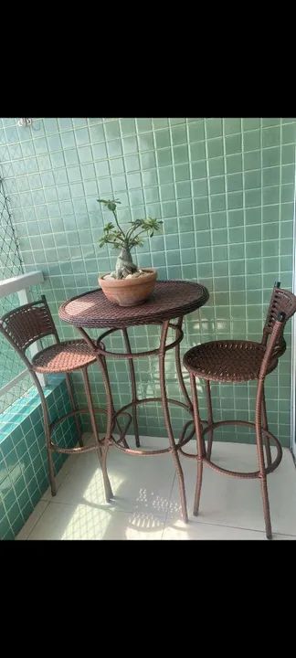 Conjunto de Mesa e Cadeiras para Área Externa