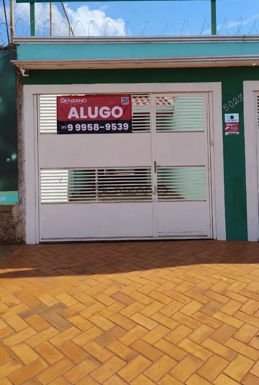Casa Mobiliada na AV. Duque De Caxias