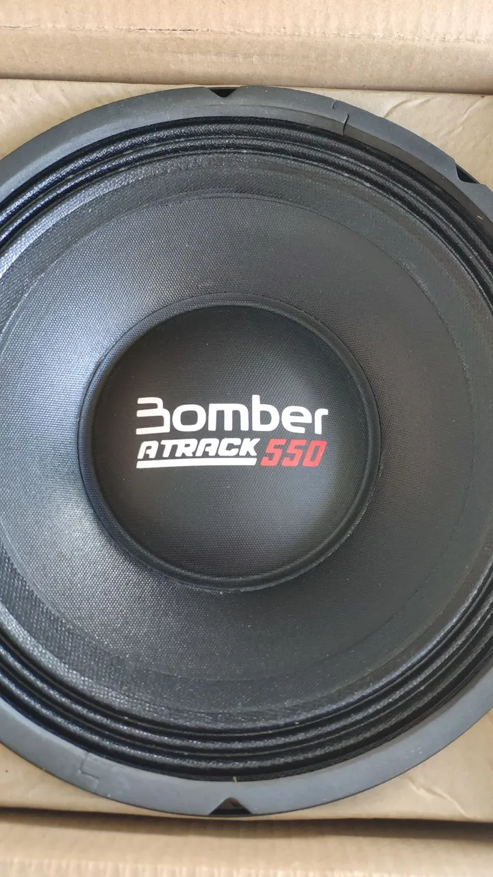 Caixa de Som Bomber Attack 550