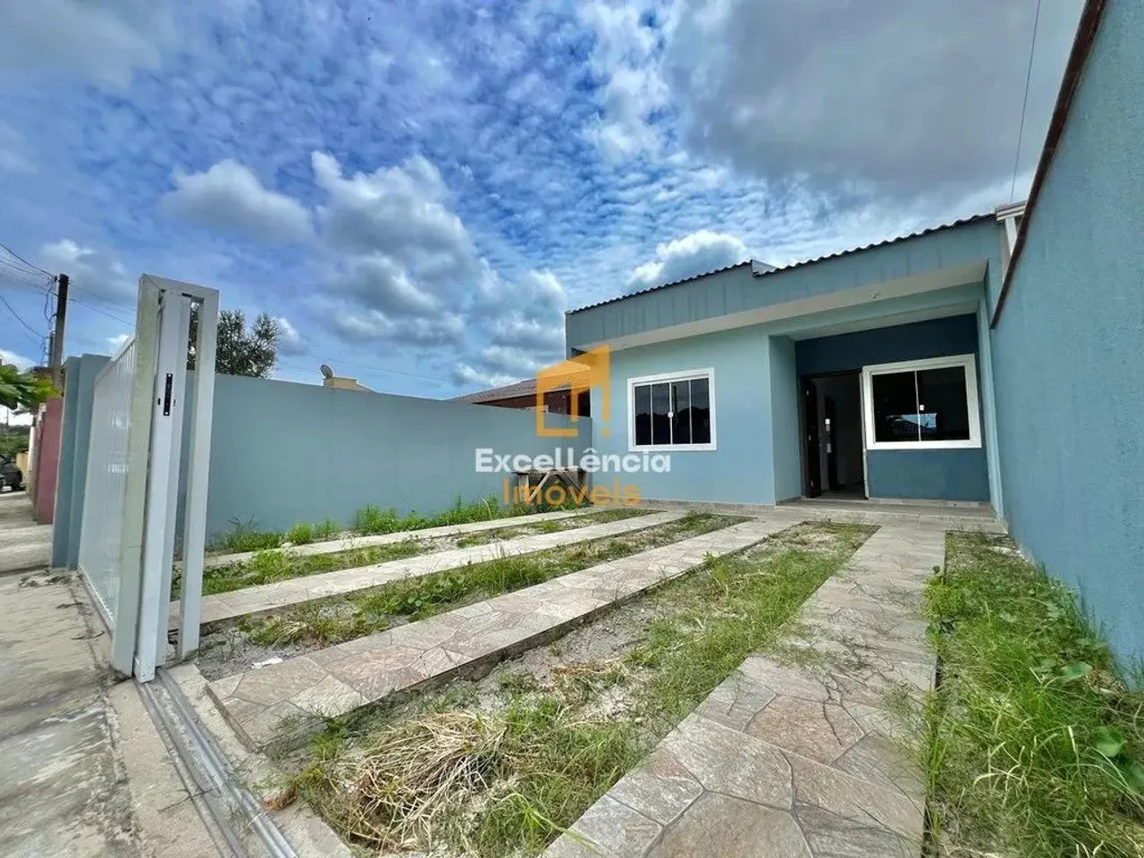 Casa dois dormitórios em Ipanema