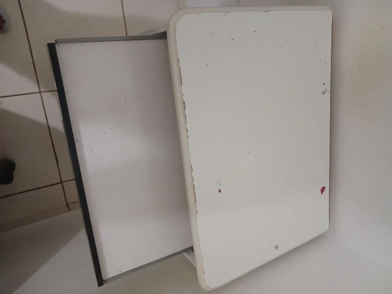 Vendo mesa de computador 64374970863619122