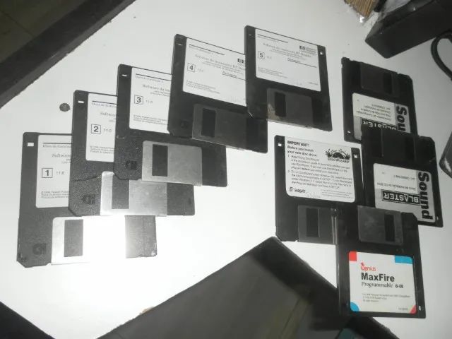 9 Disquetes ORIGINAIS Drivers e prog, Antigos  MSDOS, Windows 3.11, 95 e 98  - Foto 3