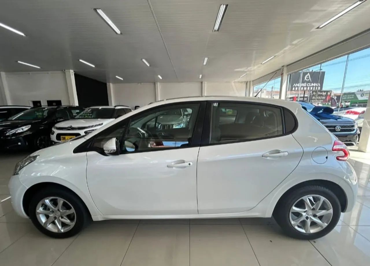 Peugeot 208 novo 40 mil km
