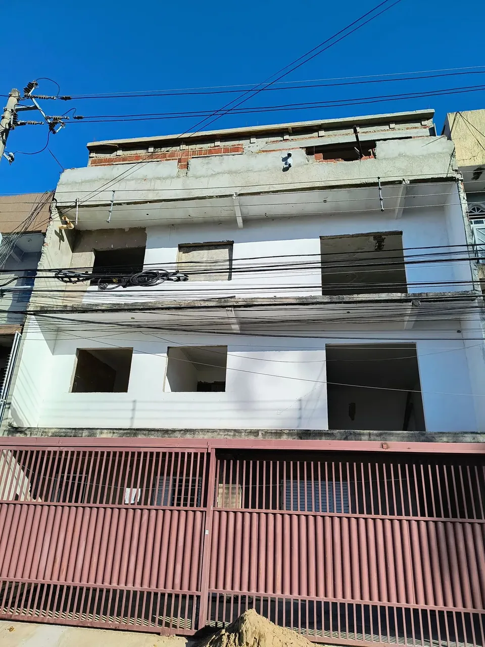 RIACHO FUNDO 1, QN 01 APTO 1 QUARTO, 30M2, NO REBOCO, SÓ 75MIL, AC CARRO PRÉDIO ESCRITURA