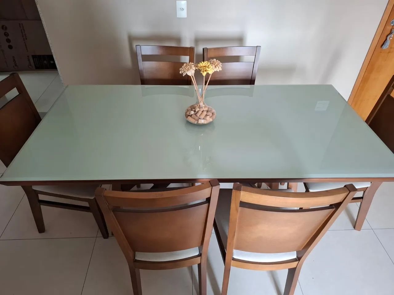 Mesa de Jantar de Vidro com 6 Cadeiras