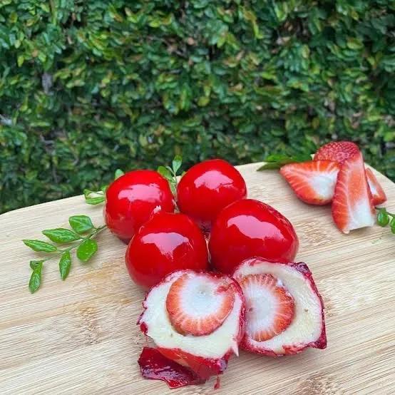 Morango e maçã do amor 