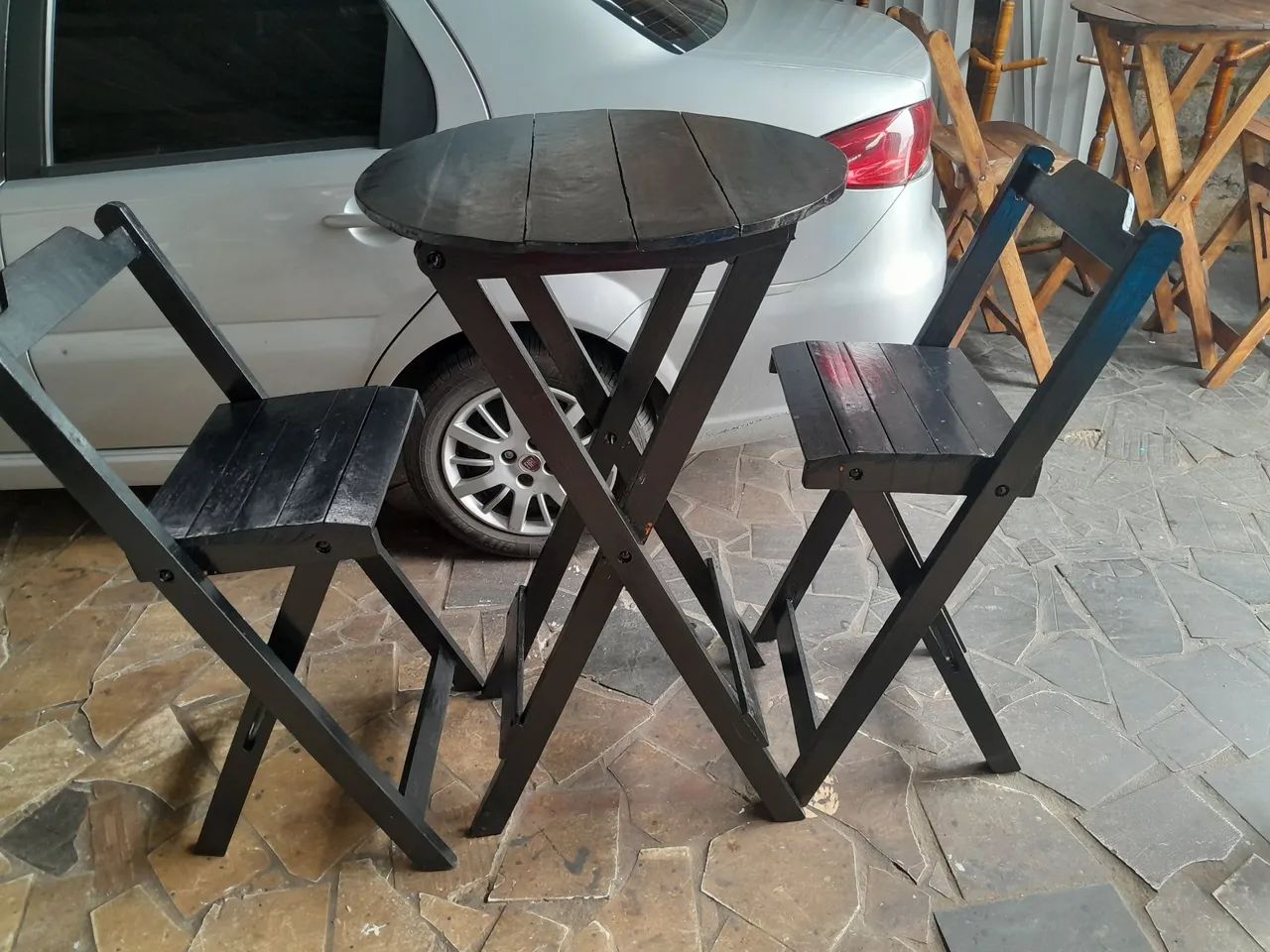 Mesa alta com 2 cadeiras altas  - Foto 3