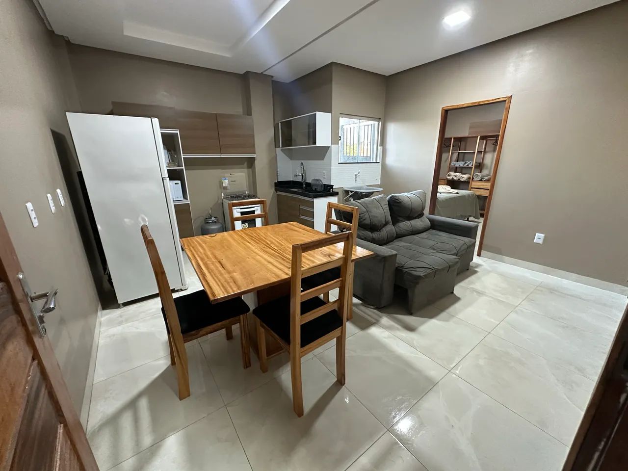 ALUGO APTO POR TEMPORADA - LOCALIZAÇÃO CENTRAL PERTO DE TUDO - Foto 11