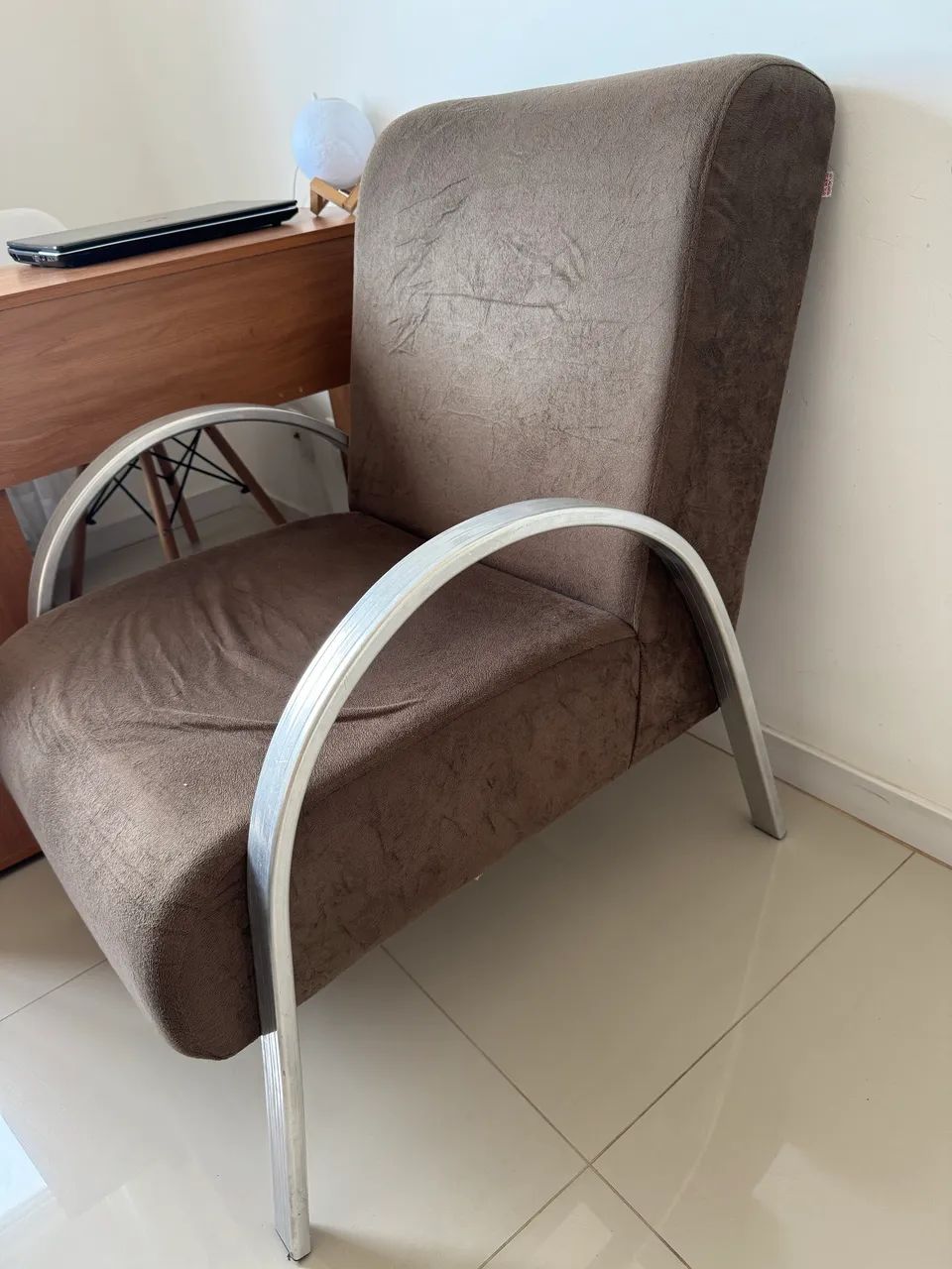 Poltrona 64985870931842120