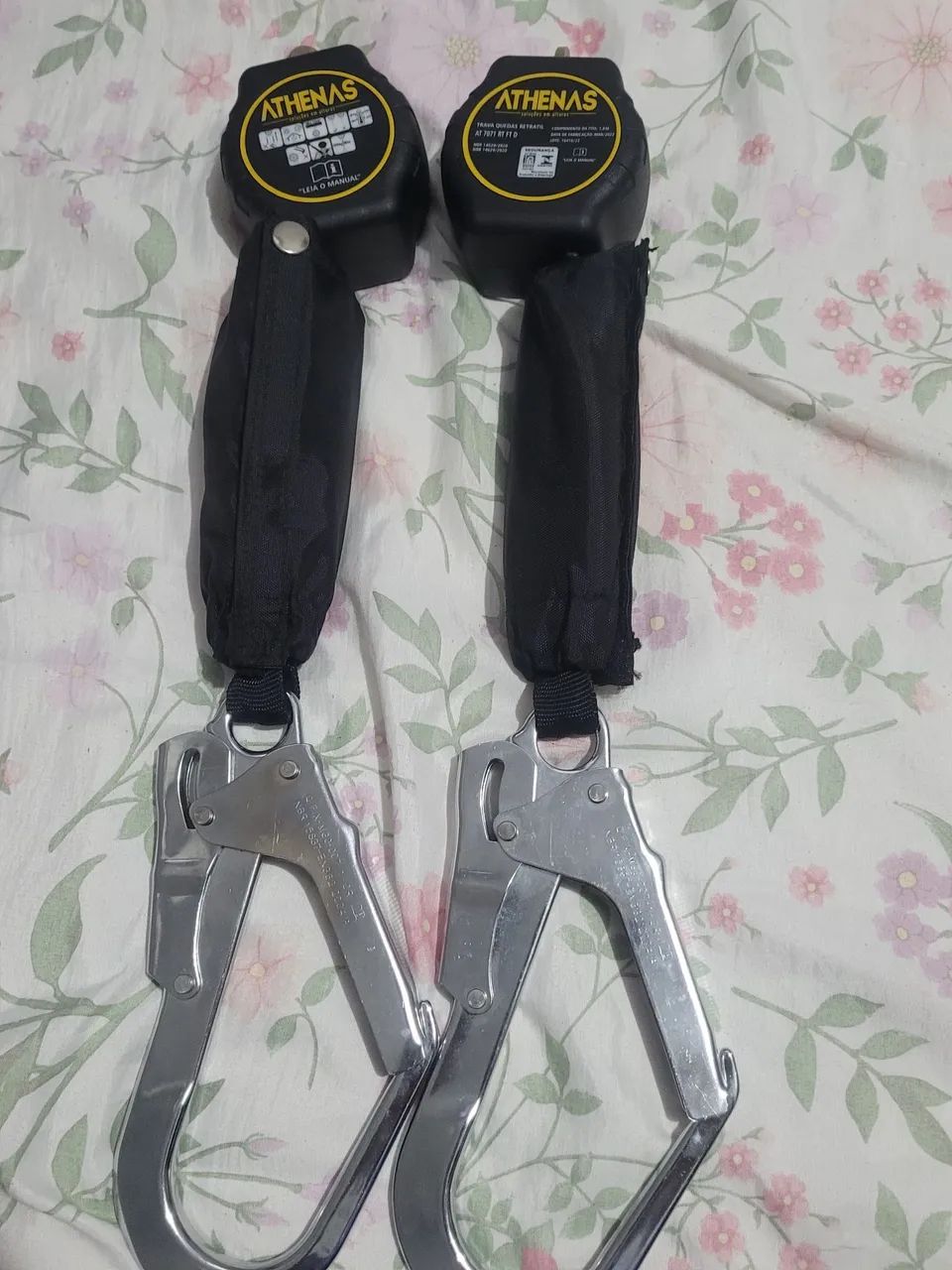 Trava Quedas Retrátil Athena AT 7071 RT FT D