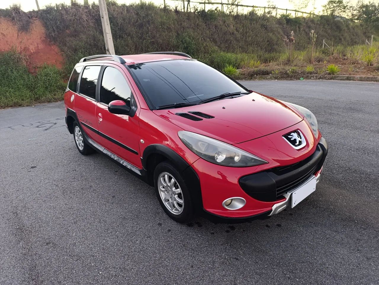 Peugeot 207 SW Escapade (Completa e bonita!!!) - 2010.