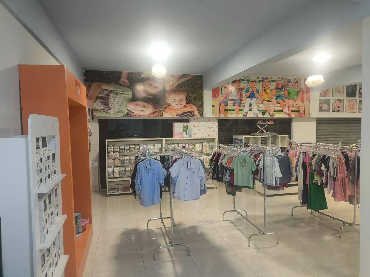 VENDO LOJA DE BEBÊ E ROUPAS NO JD AMÉRICA - Foto 10