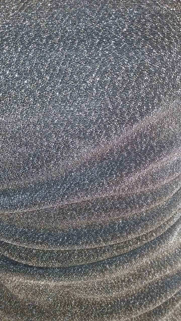 Vestido Prateado com Detalhes Drapeados - Foto 2