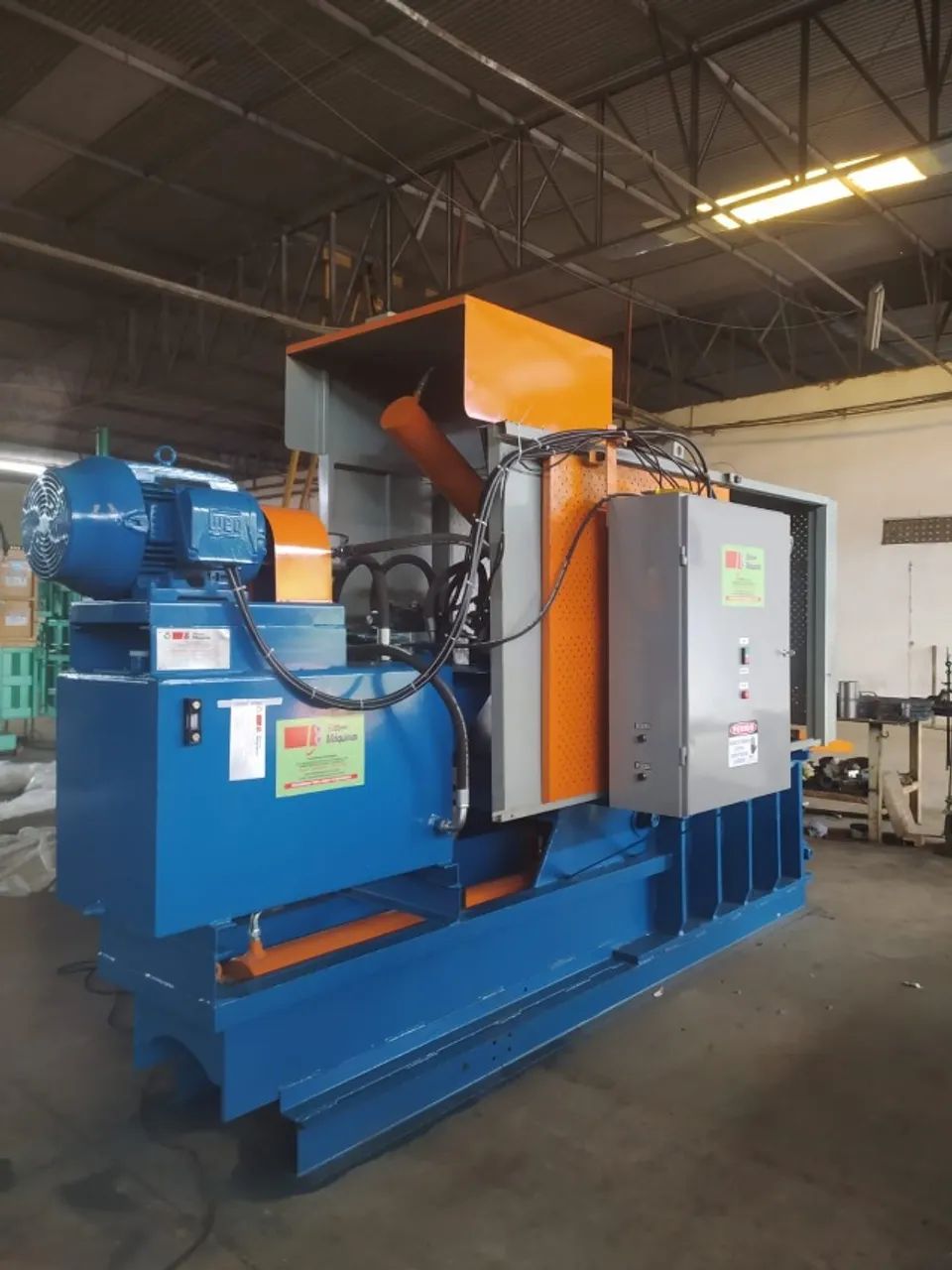 Prensa Jacaré para Sucatas 