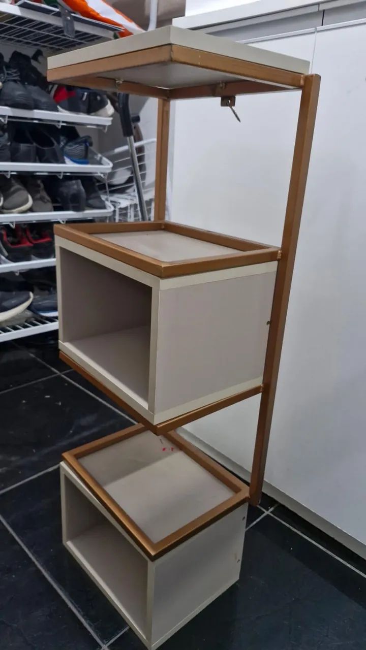 Nicho de MDF com Metalon 