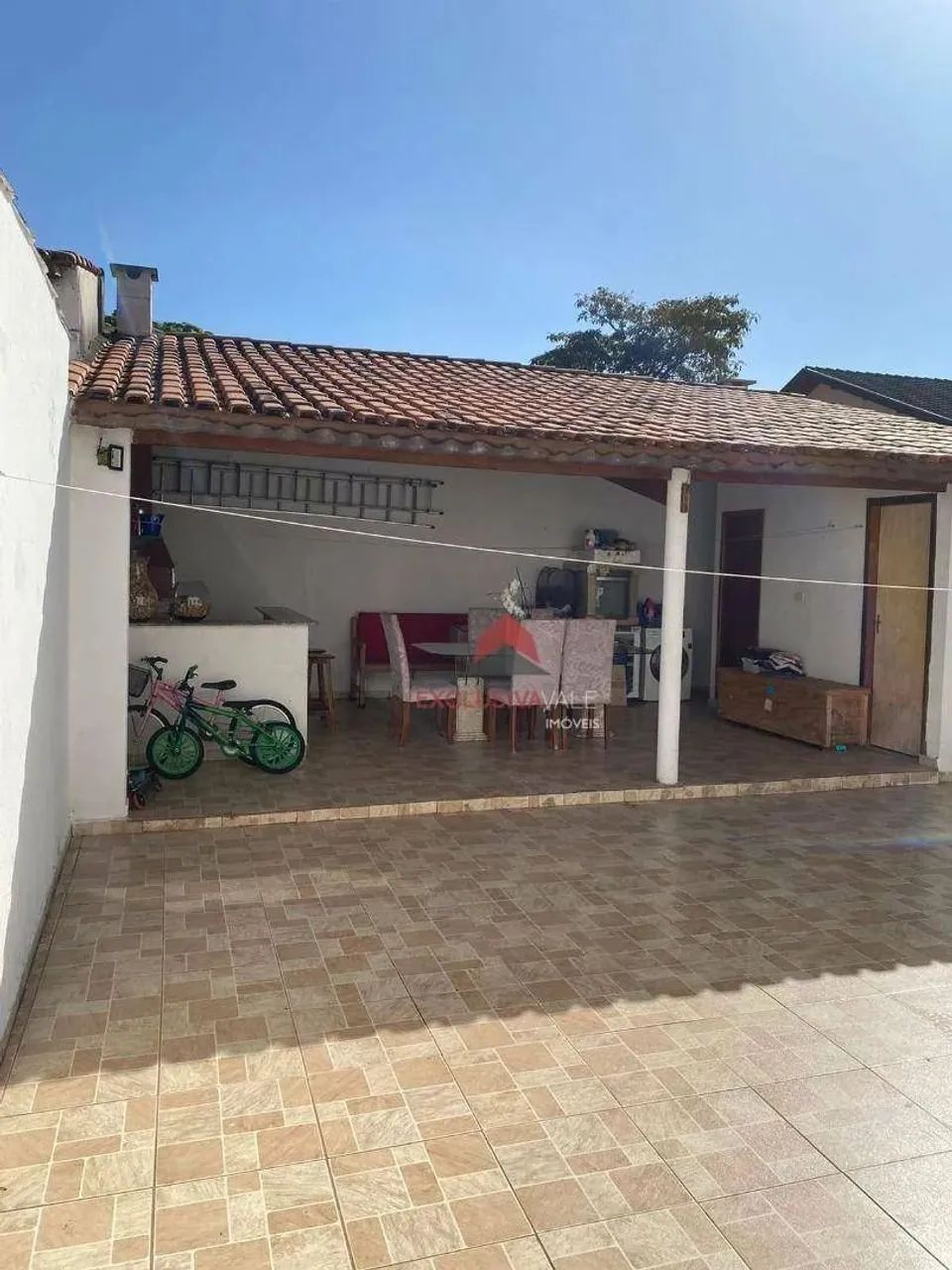 Sobrado com 4 dormitórios à venda, 200 m² por R$ 695.000 - Cidade Vista Verde - São José d