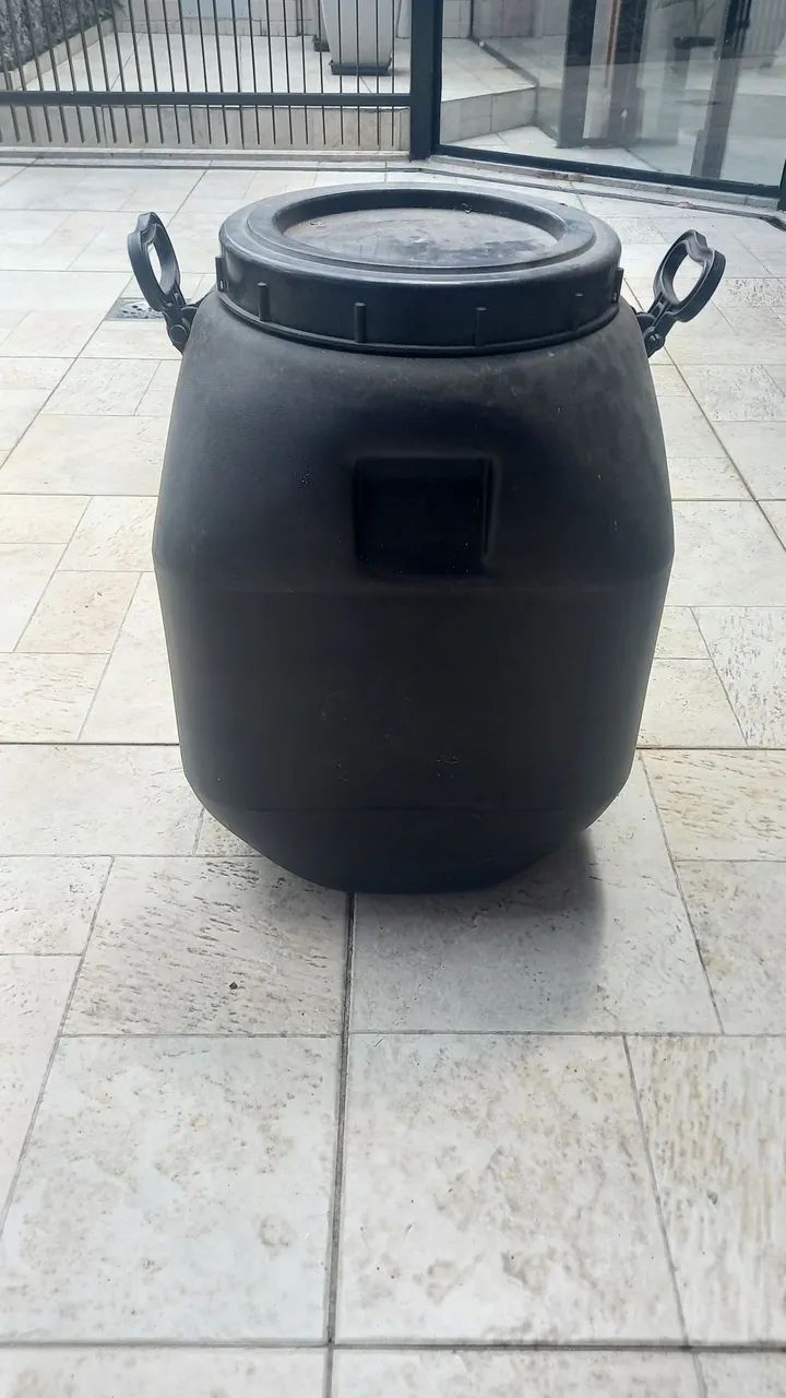 Tambor de plástico 50 litros  - Foto 2