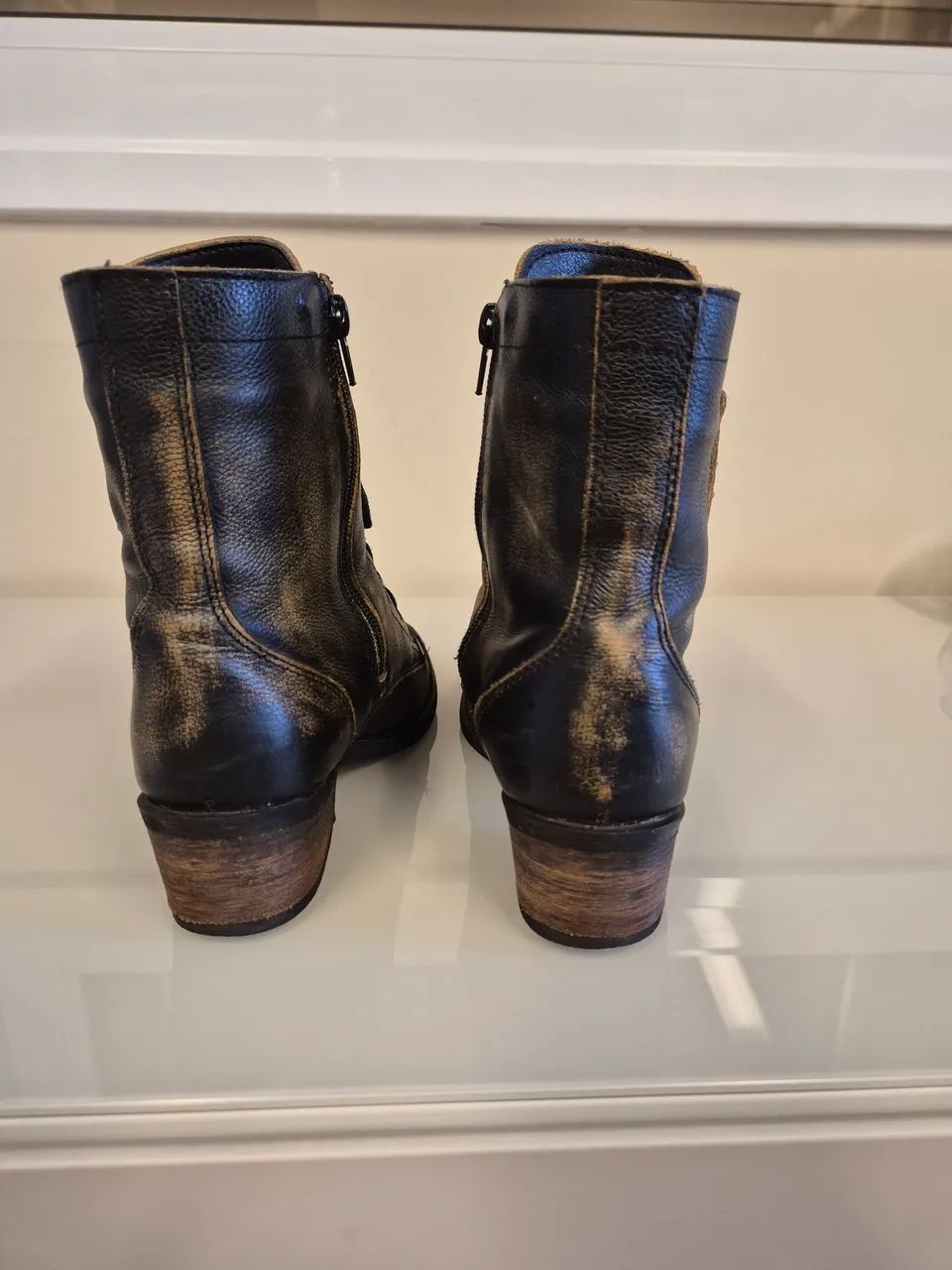 Botas de couro pretas - Foto 3