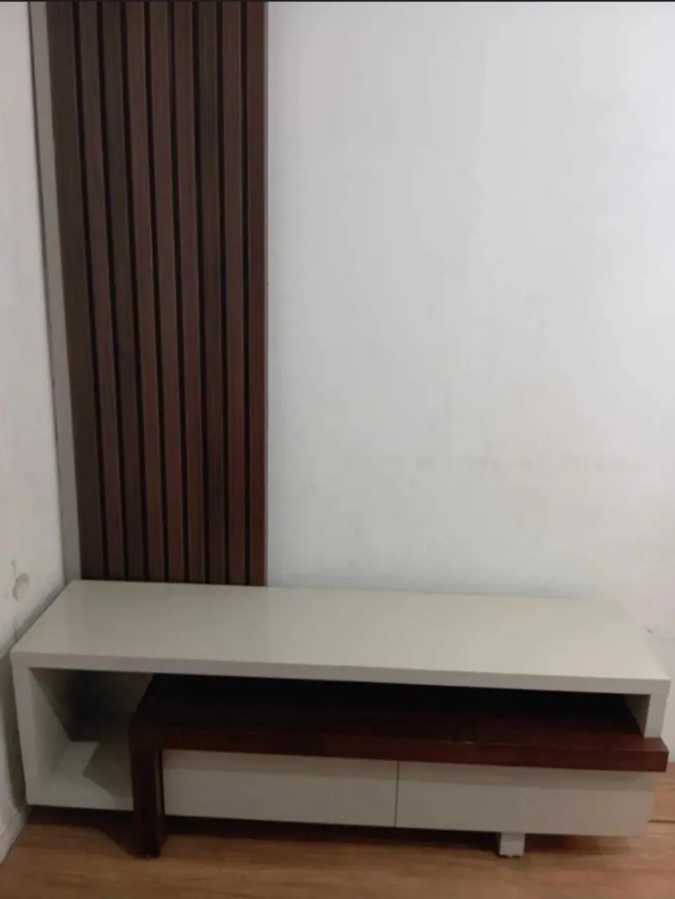 Rack moderno ripado 200