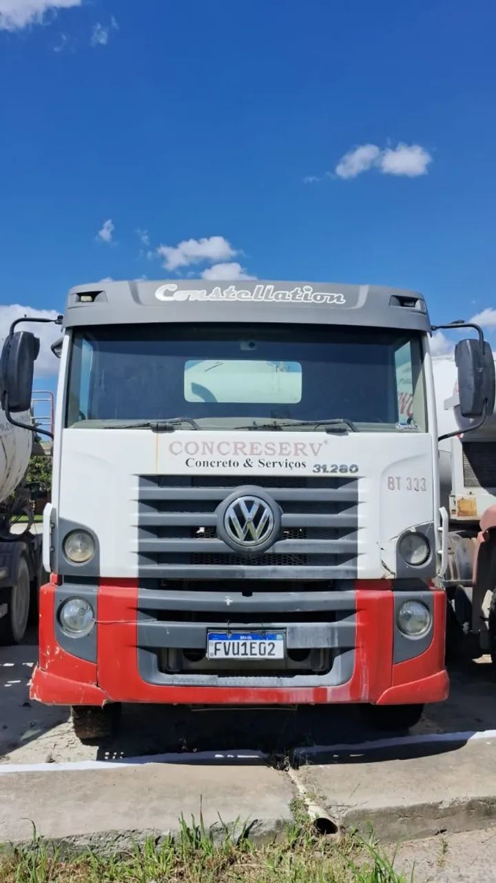 VW 31.280 8x4 2015/16 - Balão 10m3 Liebherr