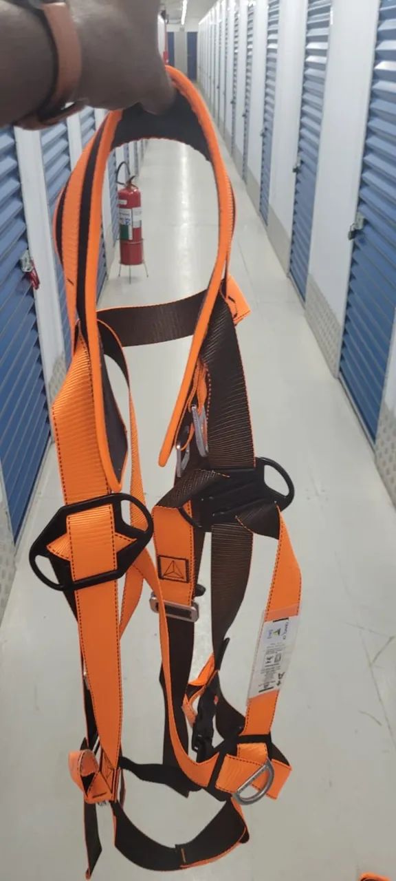 Cinturão paraquedista com cinto abdominal - Foto 2