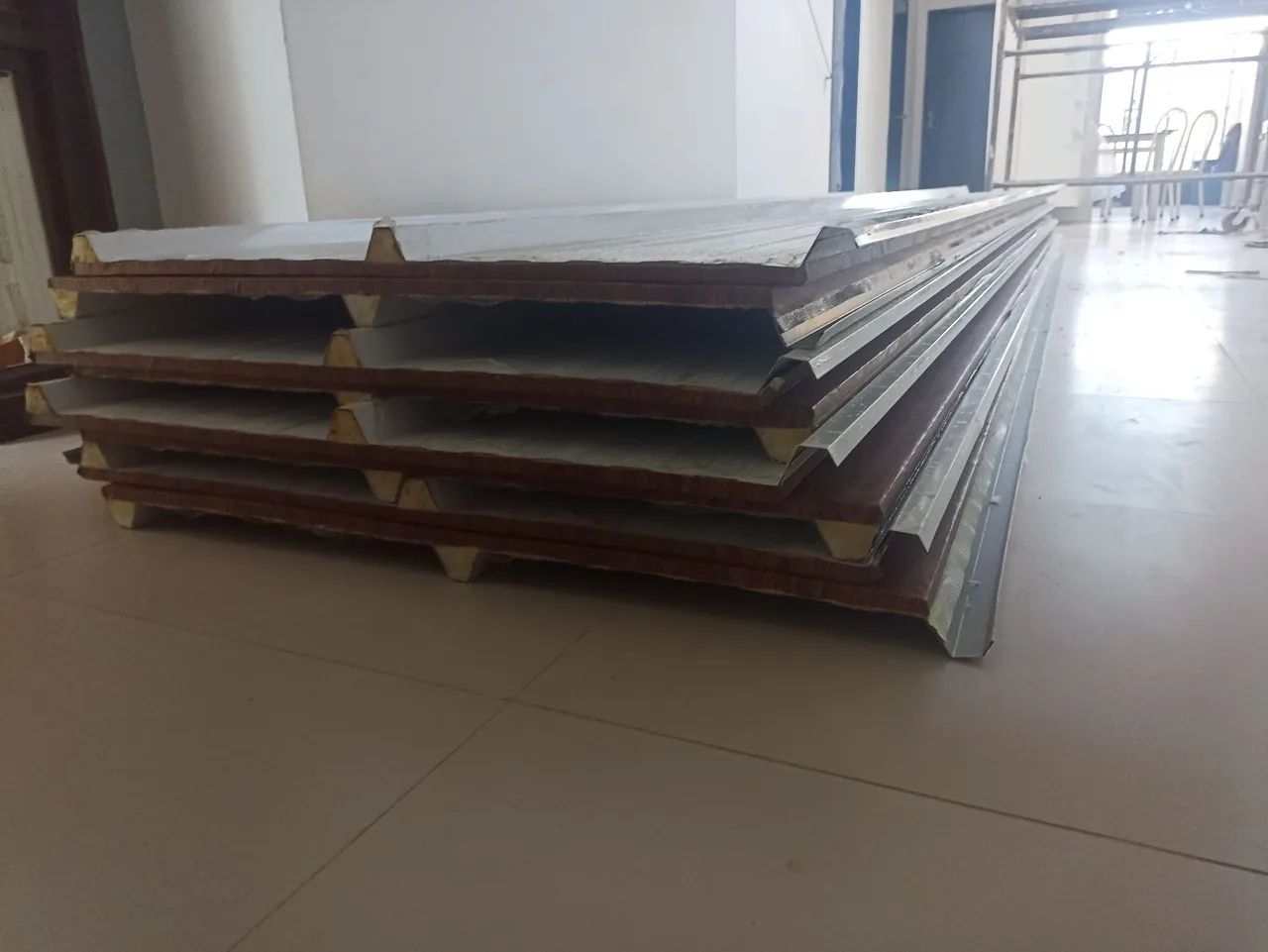 Telha térmica com forro amadeirado  - Foto 4