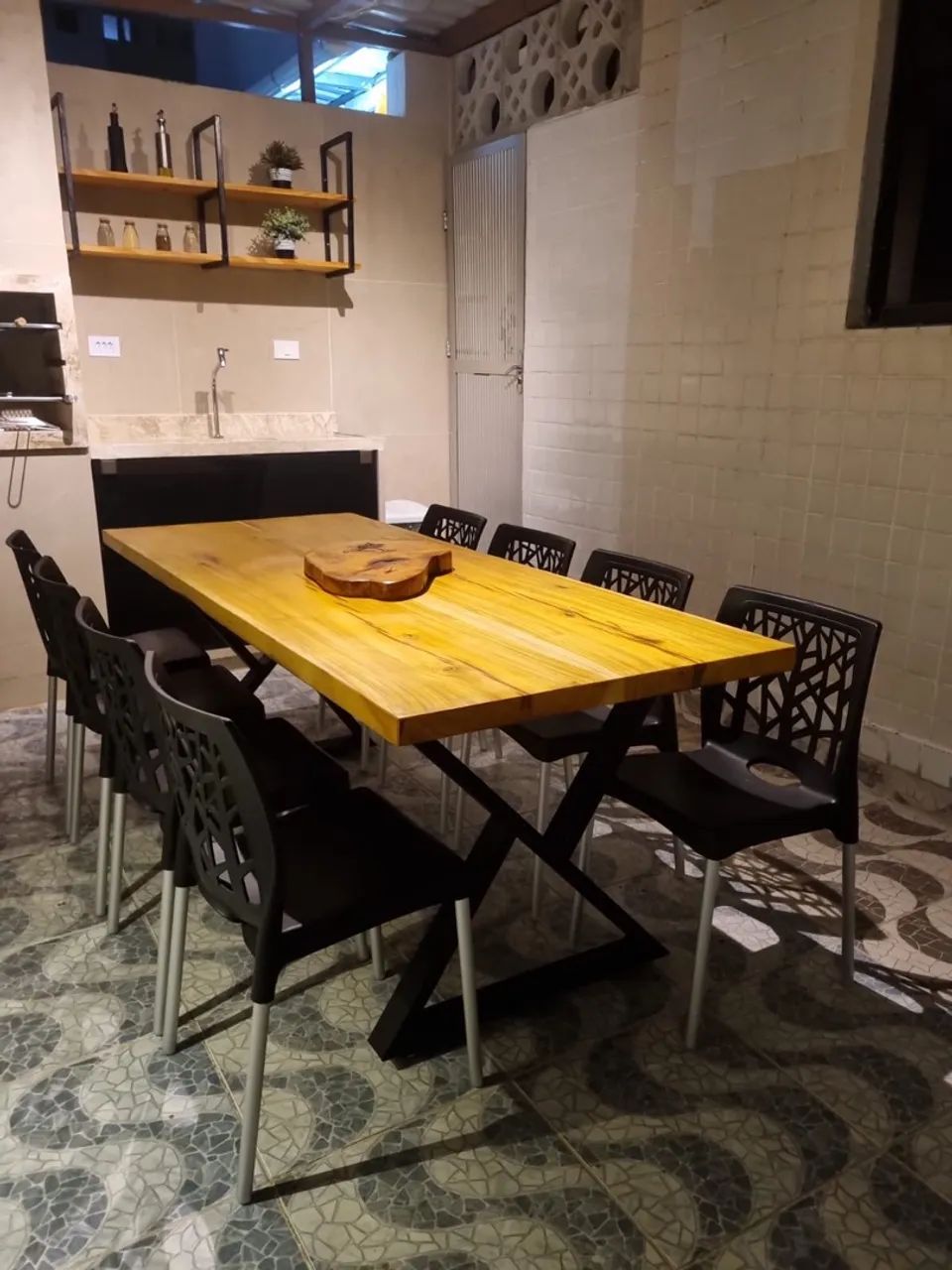 Table with metal frame65566255666307124