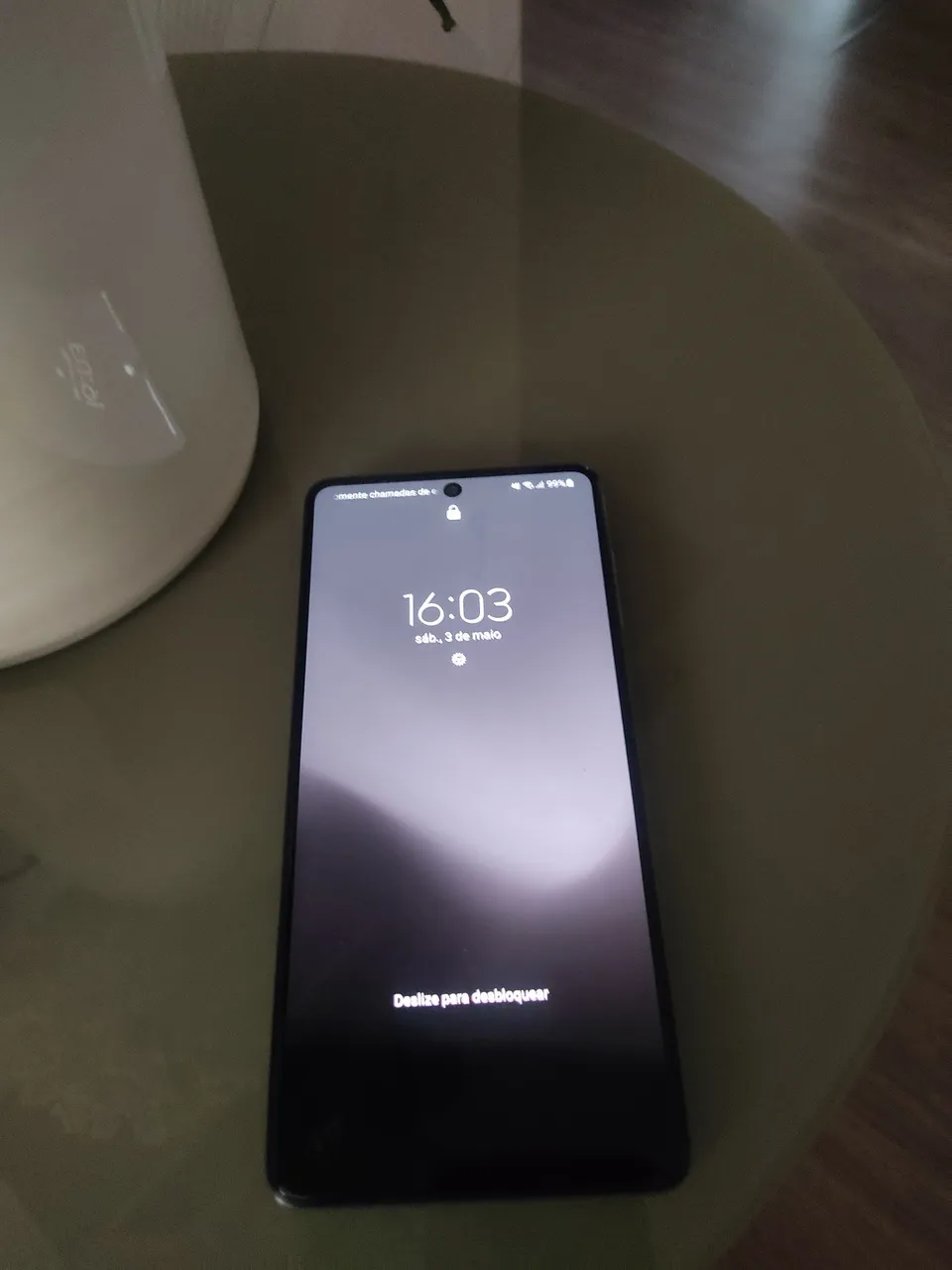 Celular Samsung A71 em ótimo estado.