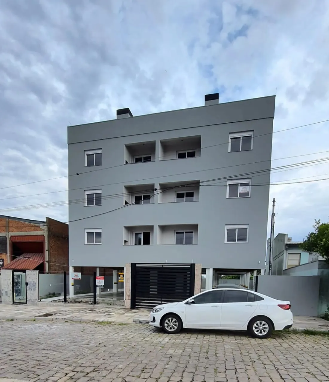 O bairro Santa Catarina é conhecido por ser tranquilo e bem localizado, com fácil acesso,
