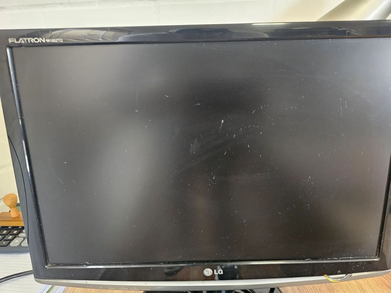 Monitor LG 19 polegadas USADO - Foto 4