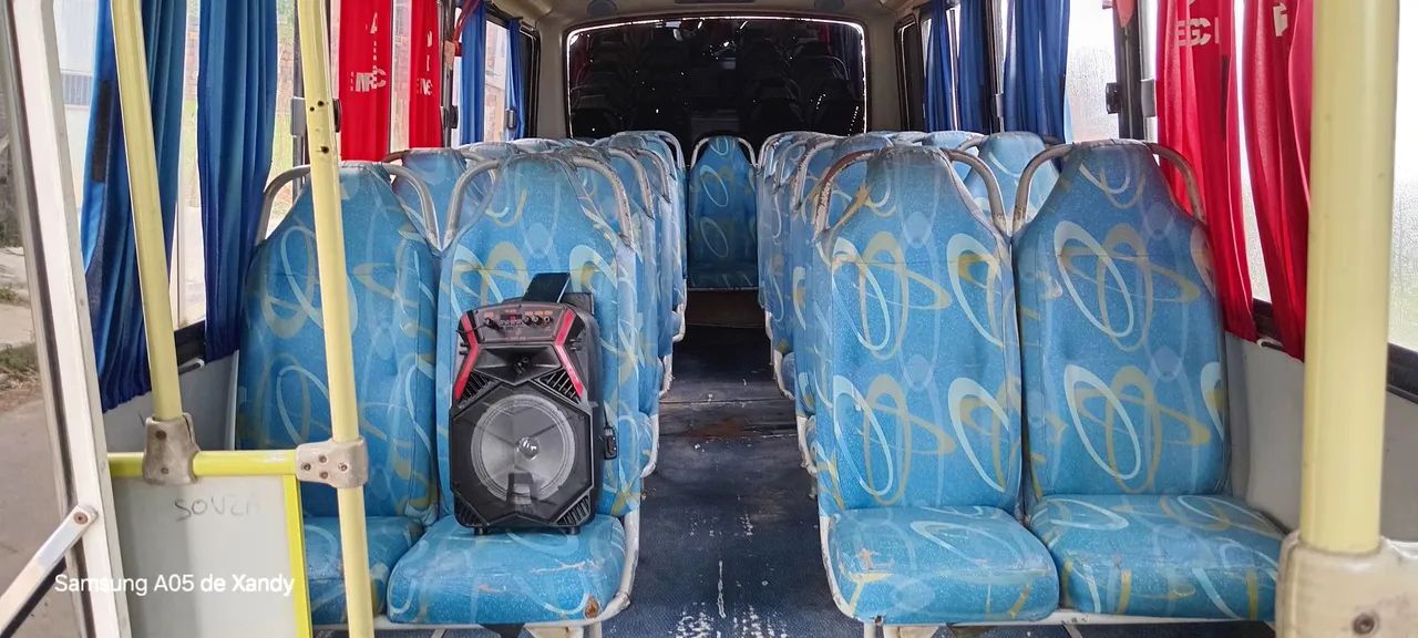 Vendo micro ônibus 2003 - Foto 8